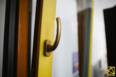 Ручка на алюмінієві вікна: фото #00999